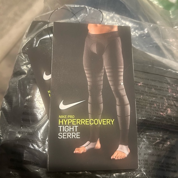 NWT Nike pro hyperrecovery tights - Picture 1 of 6